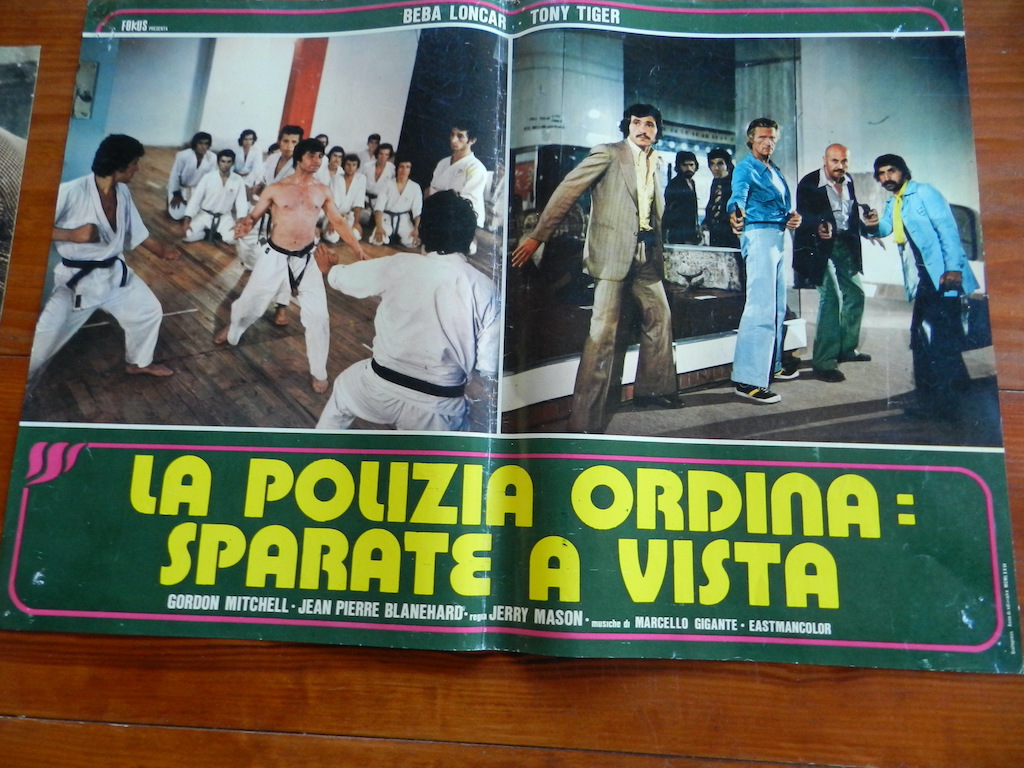 La polizia ordina_ sparate a vista