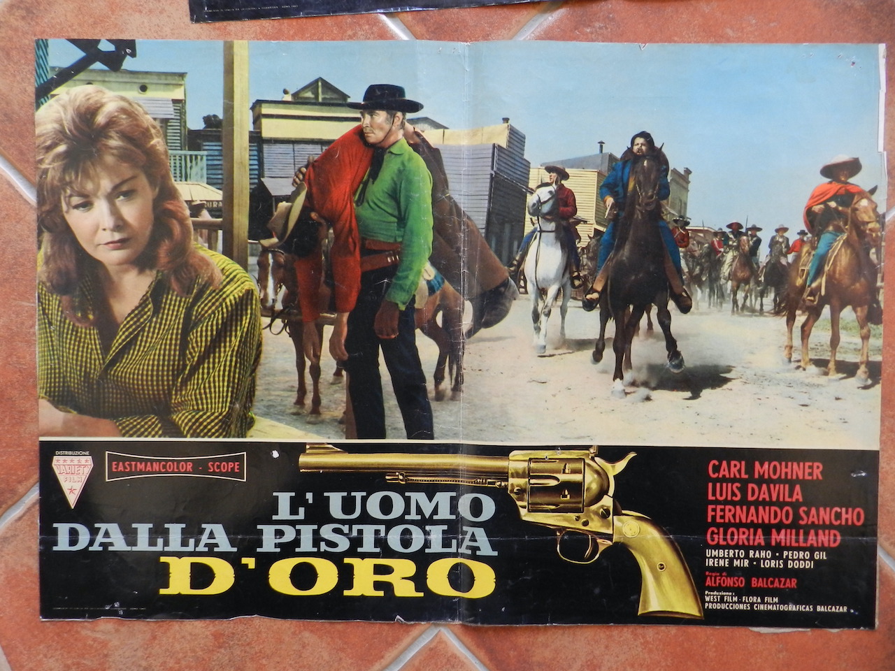 L_uomo dalla pistola d_oro