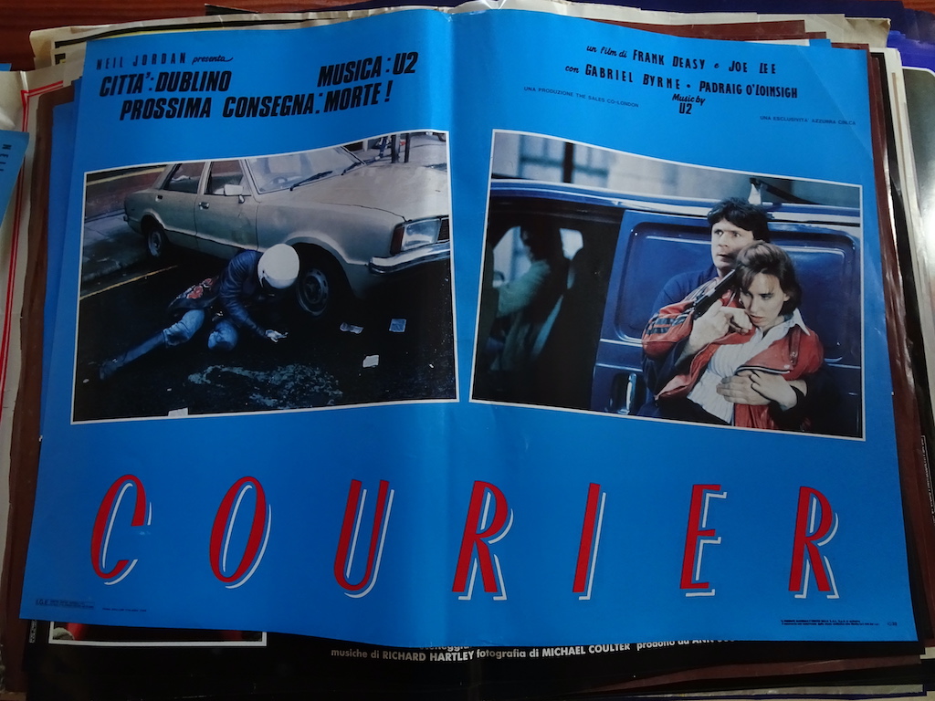 Courier 4