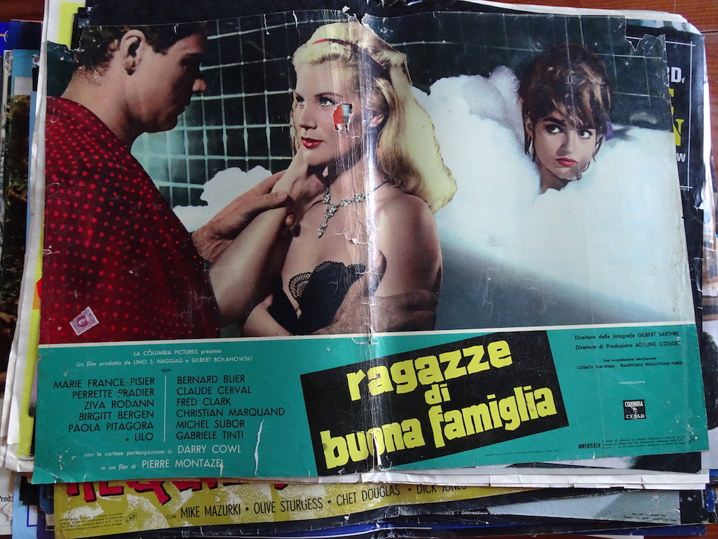 Ragazza di buona famiglia