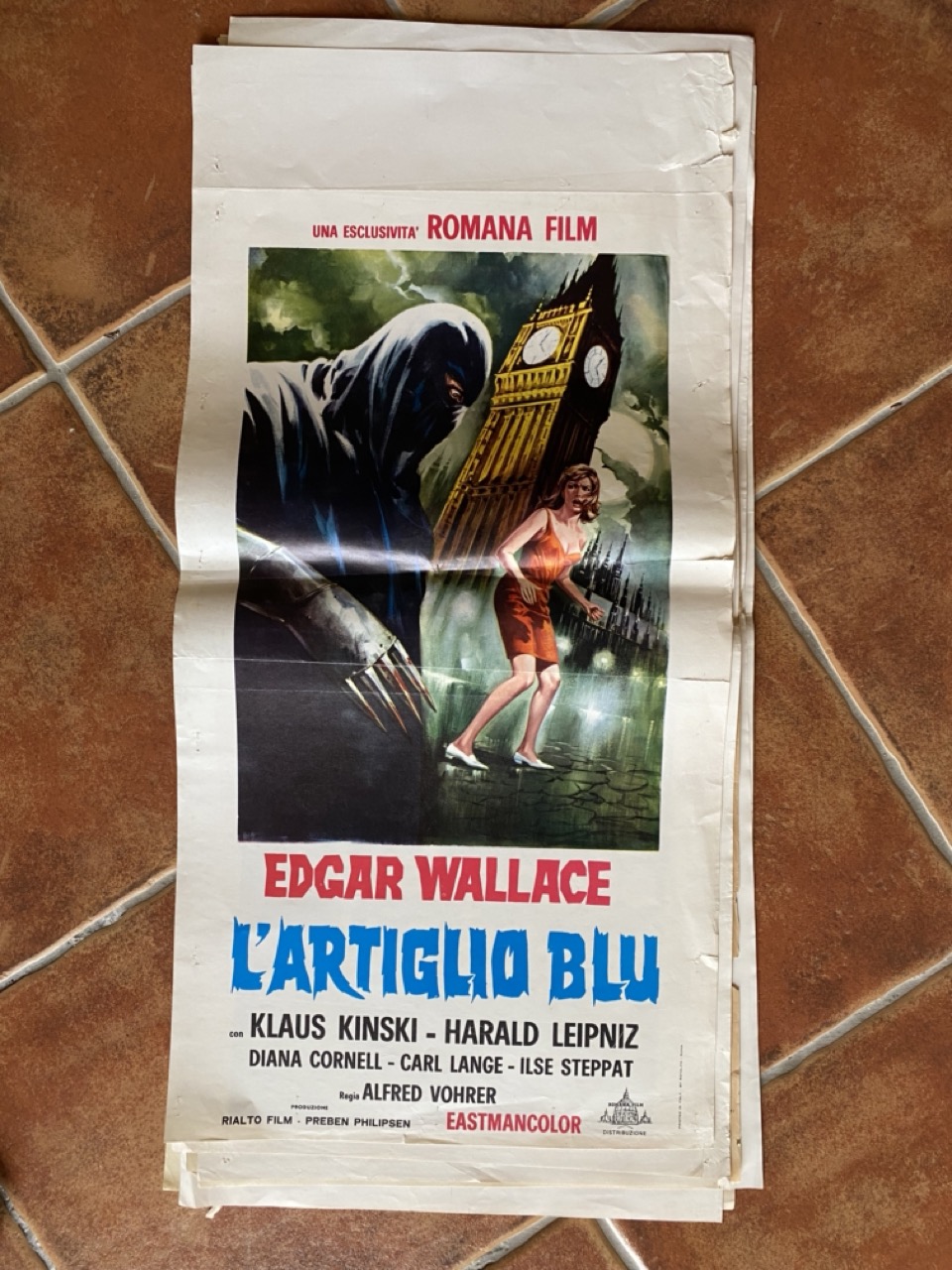 L'artiglio blu