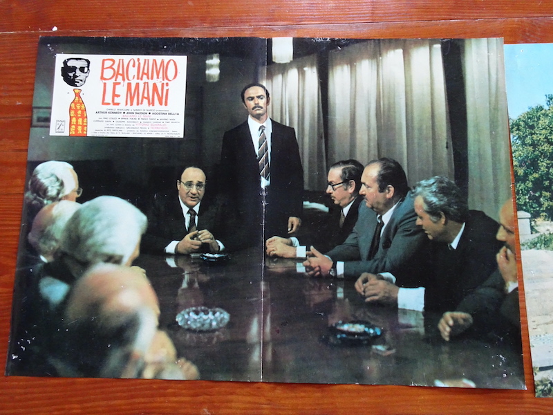Baciamo le mani_2