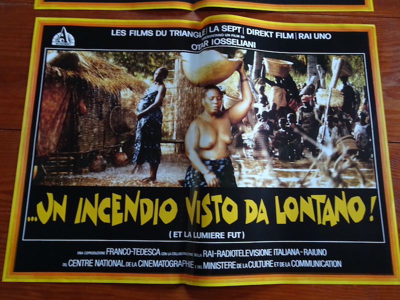 Un incendio visto da lontano